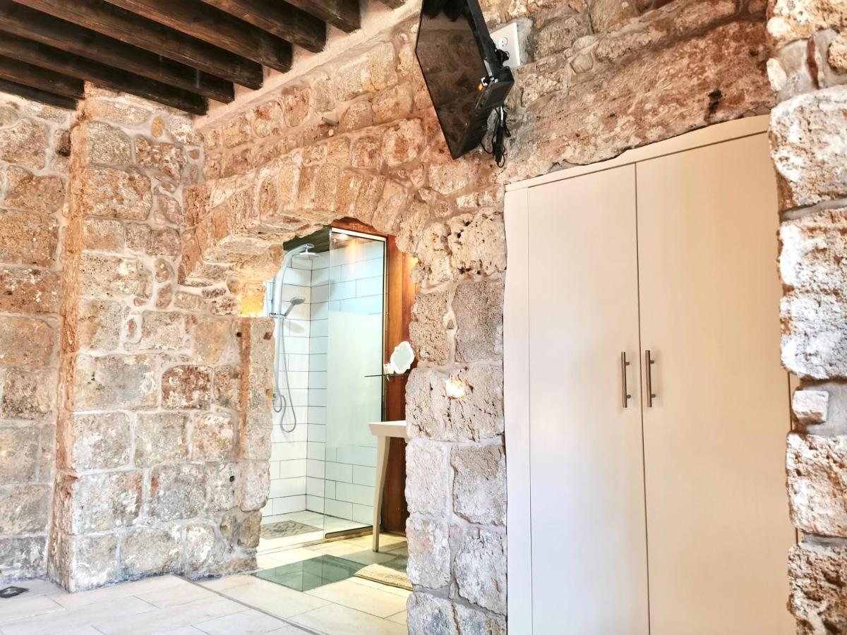 Unique Crusader Apartment In Old Akko Bagian luar foto