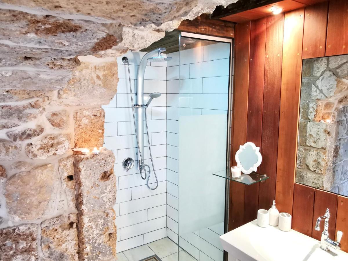 Unique Crusader Apartment In Old Akko Bagian luar foto